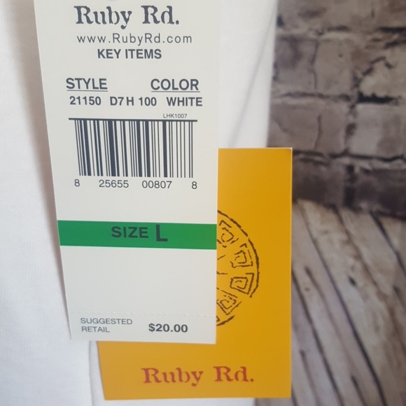 Ruby Rd sleeveless top - Picture 3 of 3